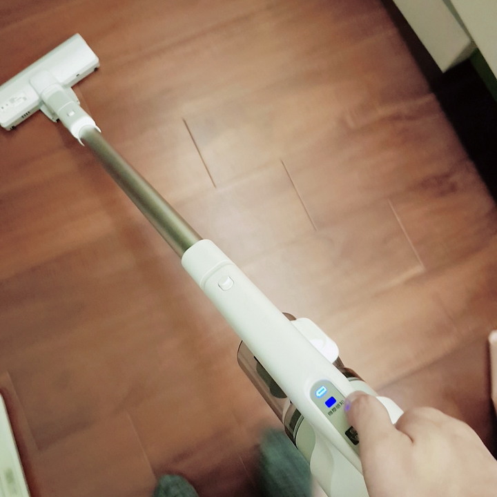 微塵看得見!大吸力也能極輕巧!Panasonic無線吸塵器 MC-SB30J!