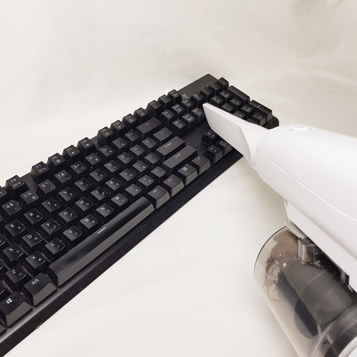 微塵看得見!大吸力也能極輕巧!Panasonic無線吸塵器 MC-SB30J!