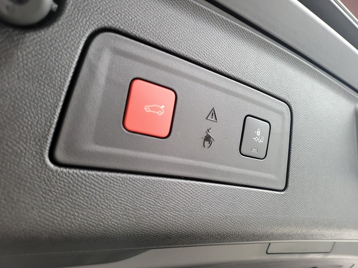 法系絕美跑旅！PEUGEOT 508SW 靜態賞車