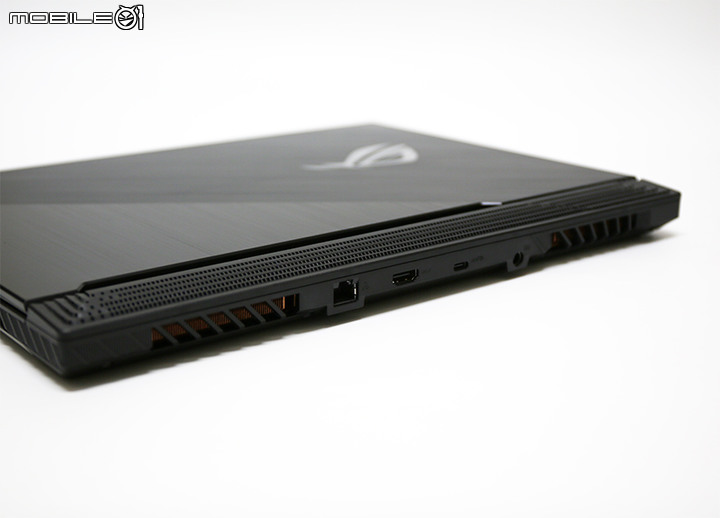移動遊戲夥伴ROG Strix G512LV