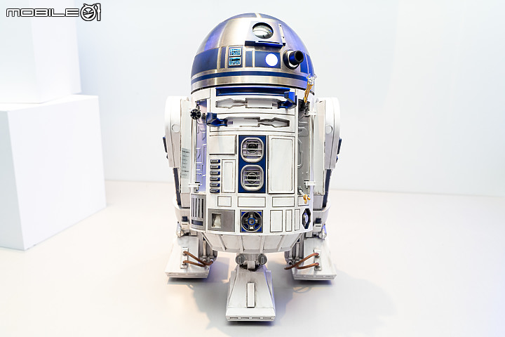 電影能做的它也行！《星際大戰》R2-D2官方復刻1/2模型登台