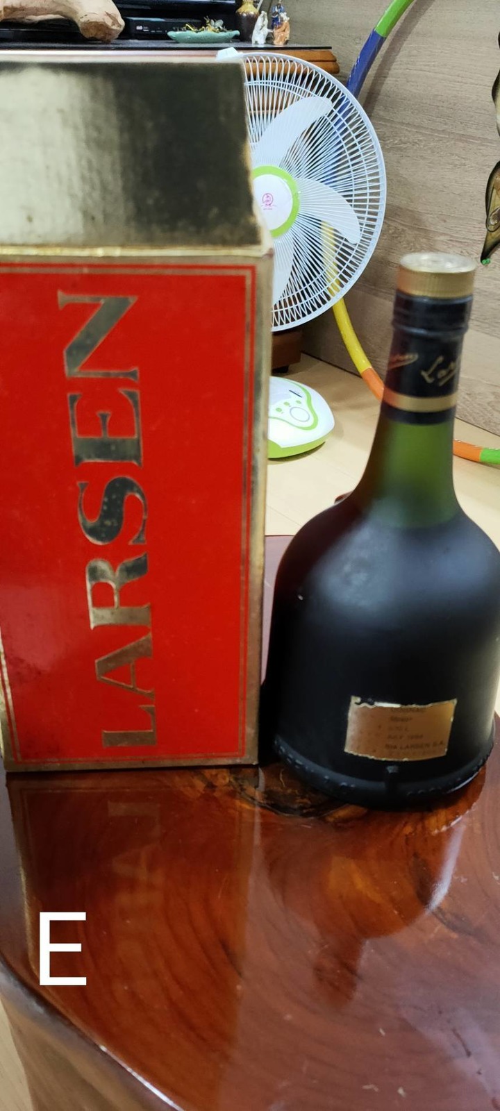 請問專家 家中清出老酒一批