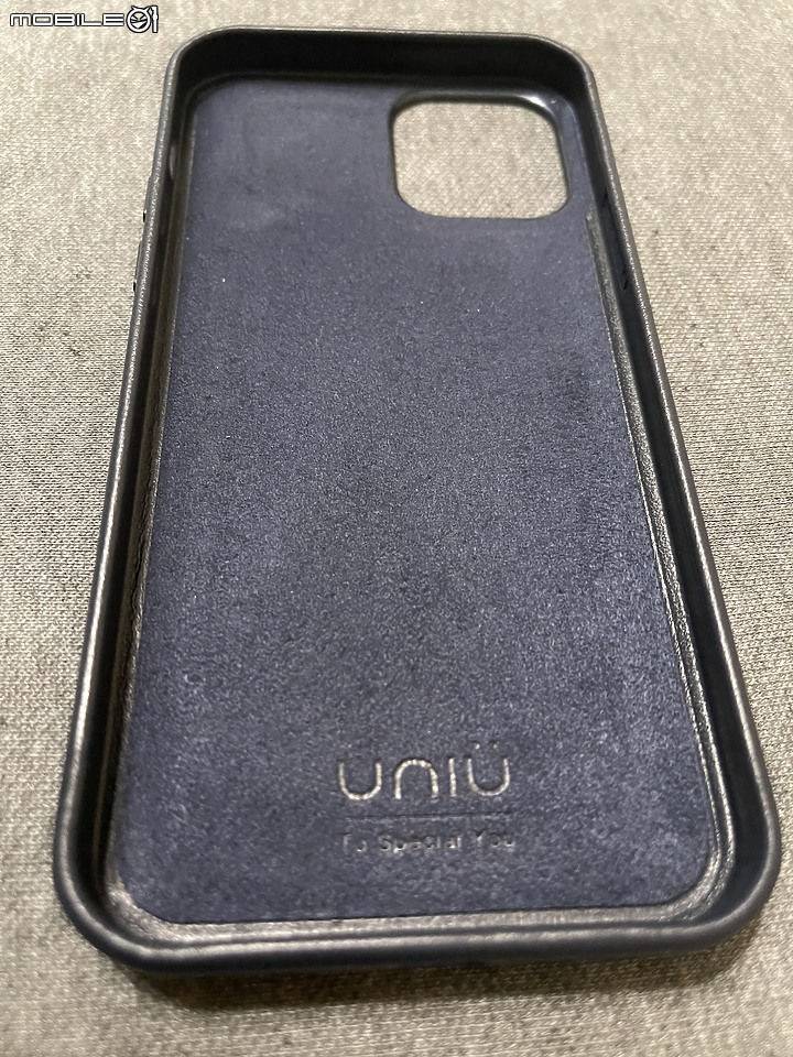台灣精品&世界設計大獎 iPhone 史上最佳之一之 UNIU 保護殼