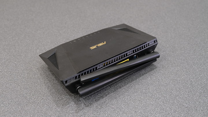 點我看大圖 更快更寬的傳輸效率加上全面防護的路由器 | ASUS RT-AX56U 使用體驗