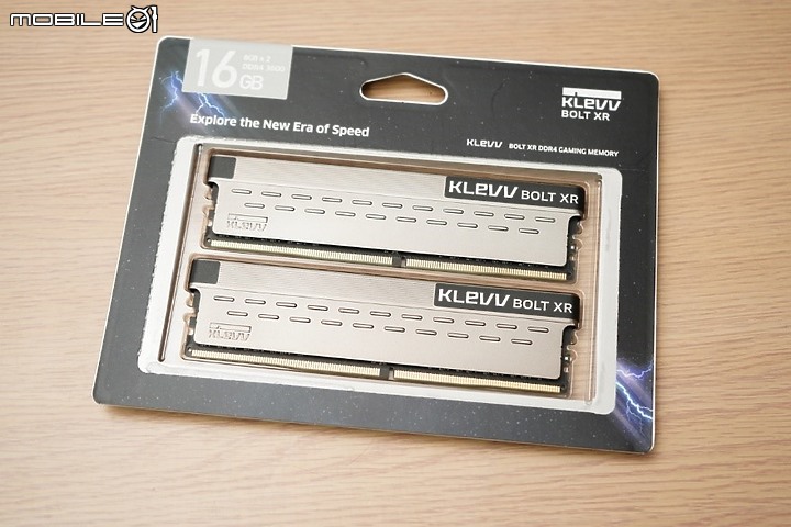 DDR4 2666直升3600 開箱科賦新模組 Bolt XR
