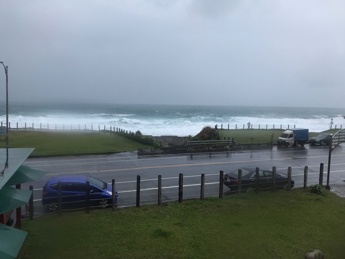 凱旋雙雄T120、T100雨戰東北角（下次別鬧了XD）