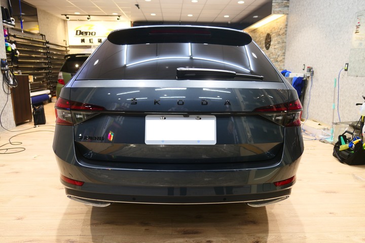 聰明的就等！ŠKODA MY21 Superb Combi Sportline 2.0 TSI開箱 (圖多)