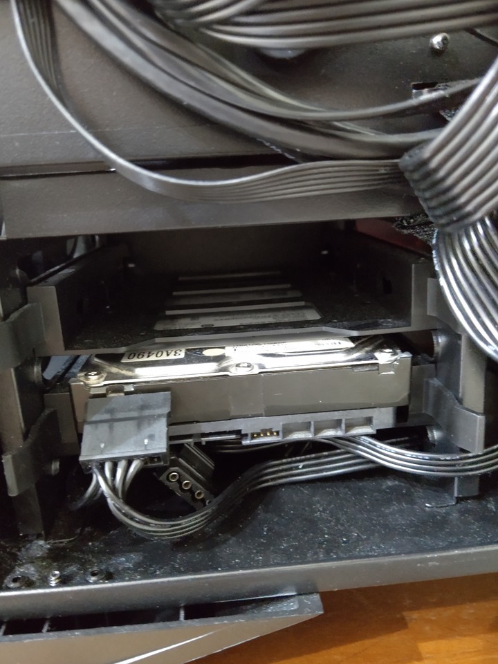 MSI MPG GUNGNIR 110M已上機偽開箱分享