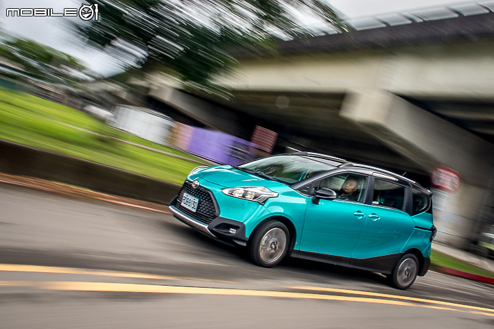 Toyota Sienta Crossover 試駕|長高變粗獷,MPV也要跨界一下!