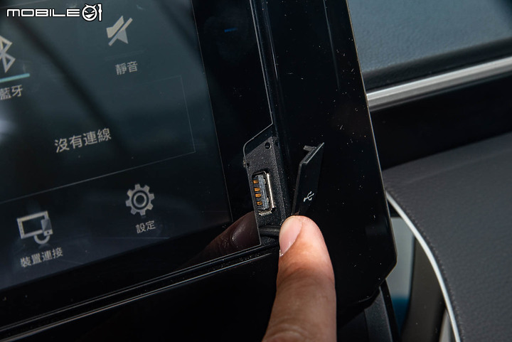 超夯「四門轎車」集合評比|Toyota Altis、Nissan Sentra、Ford Focus 爭奪戰