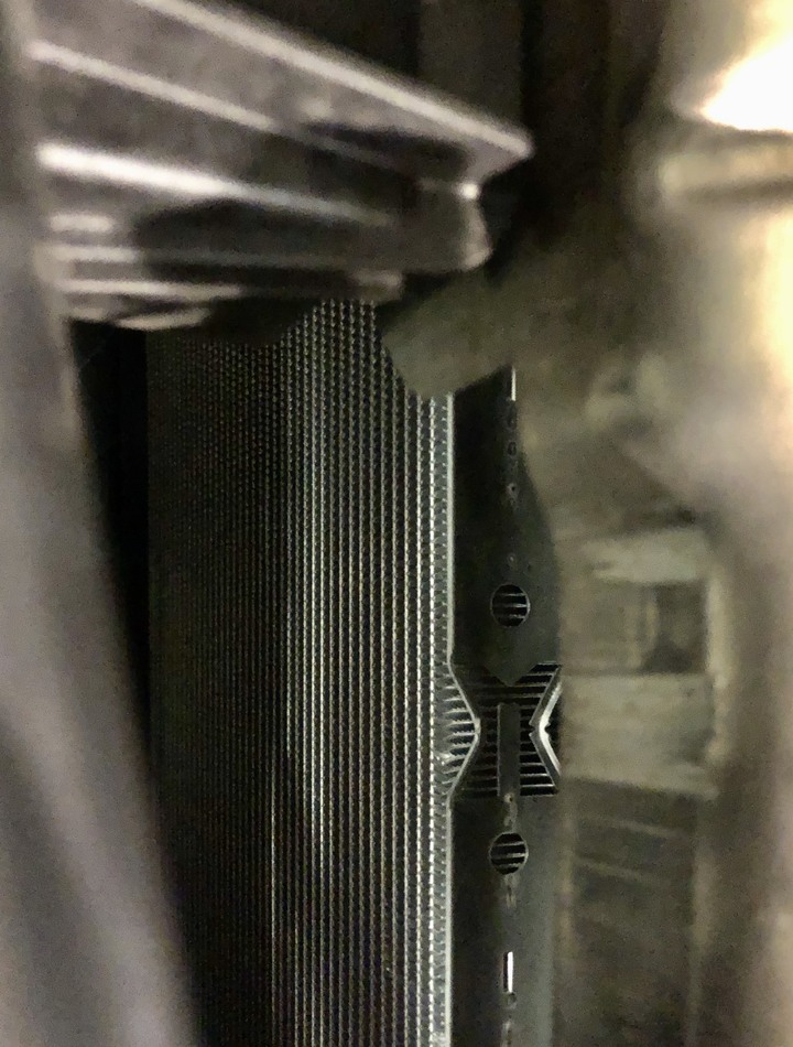 [開箱] 極度浮誇 Mercedes-AMG Roof Box