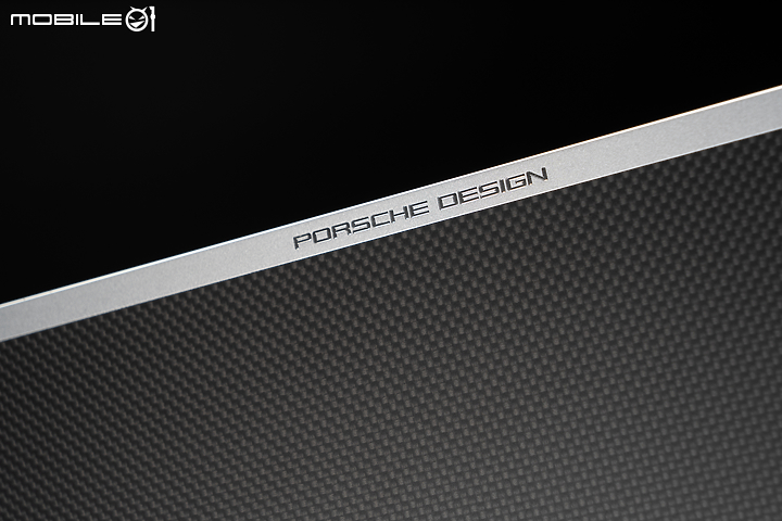 Porsche Design Acer Book RS 實機開箱 配件也出眾的時尚筆電！