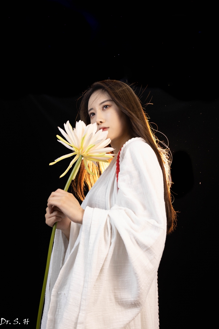 神明少女（神明事務所前台）