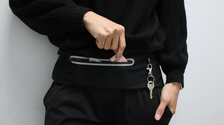 運動腰包旅行防盜包推薦 With Me|細節看出用心,超薄貼身,多層收納,防水防盜拉鍊