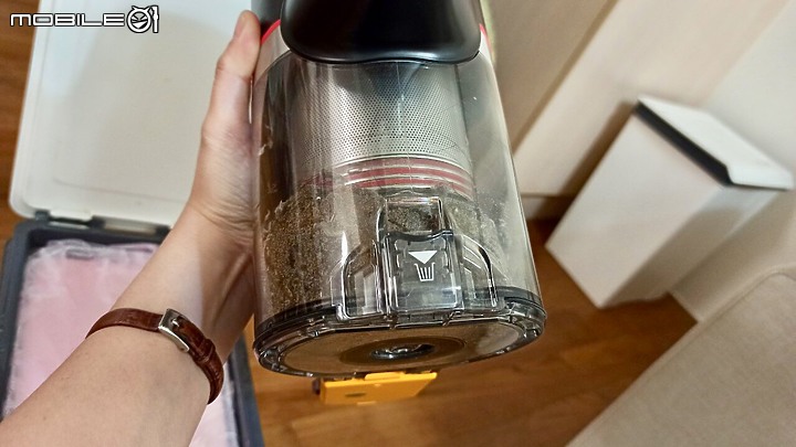 [分享]今晚我想來點…輕鬆地打掃之夜─LG A9 K系列 WiFi 濕拖無線吸塵器 給你歸宅好心情！