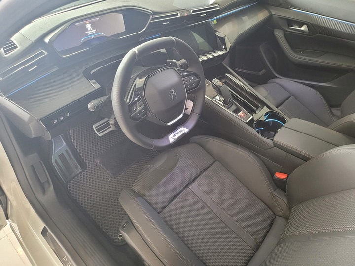 法系絕美跑旅！PEUGEOT 508SW 靜態賞車