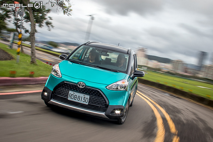 Toyota Sienta Crossover 試駕|長高變粗獷,MPV也要跨界一下!