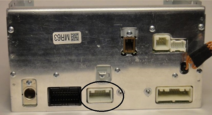 14森林人,車機clarion PF-3738問題