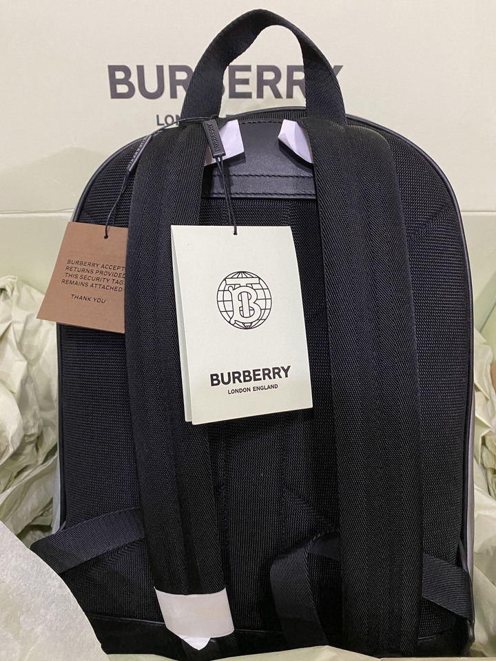 [開箱]BURBERRY 男生後背包