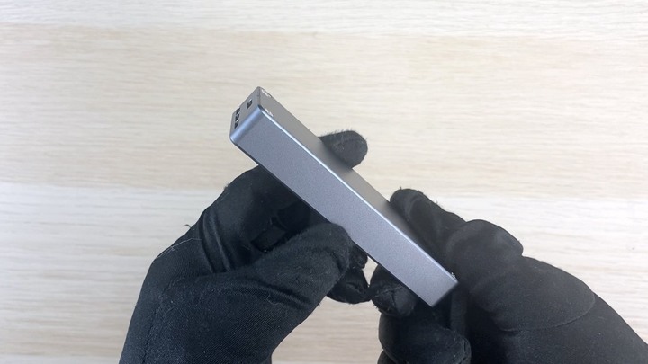 開箱 NODA Turbine 內建風扇的 SSD 外接盒