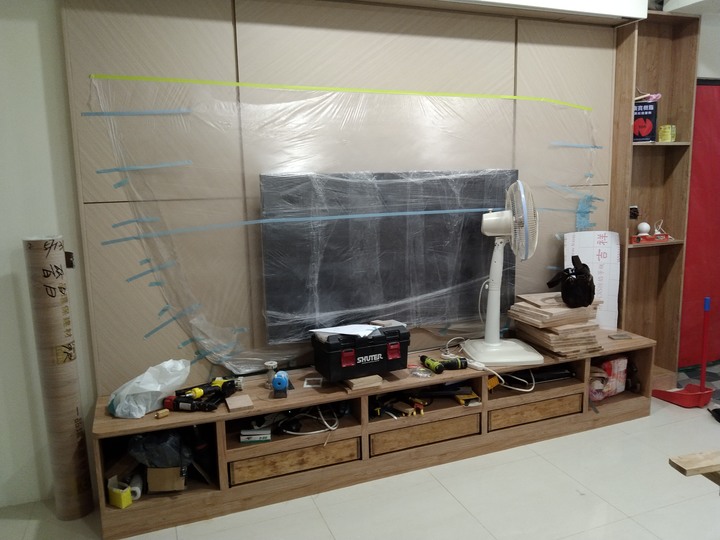 花了2年時間，ＤＩＹ裝潢自家．．．．