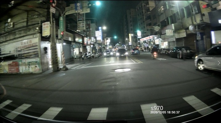 點我看大圖 (2022/01/22更新) Ford KUGA 250 stline 開箱!!