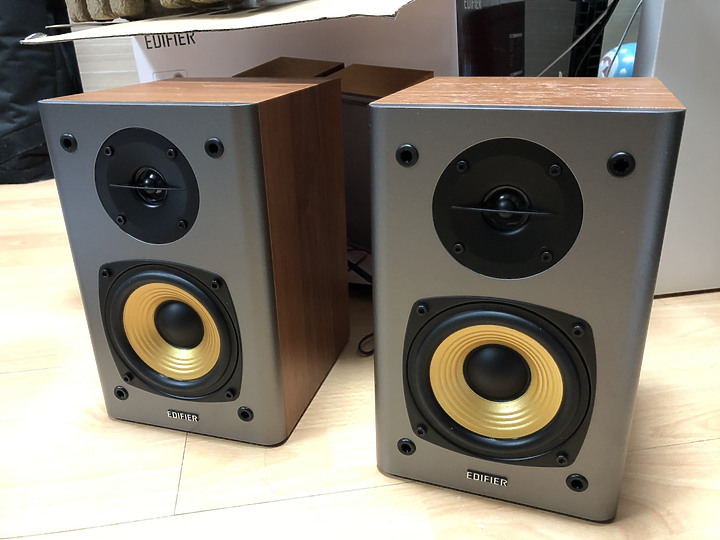 [開箱] 入門高CP-漫步者 EDIFIER R1000T4 & M101BT