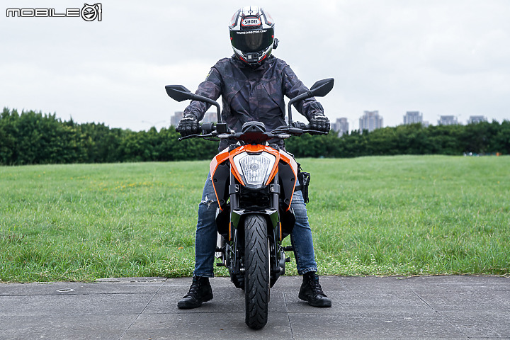 KTM 250 Duke 試駕報告｜運動性極佳的白牌街跑