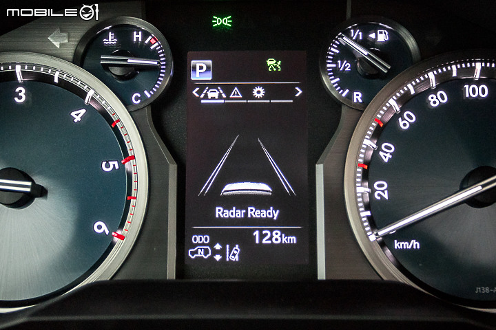 Toyota Land Cruiser Prado 2.8 柴油版試駕｜來場優雅荒野行