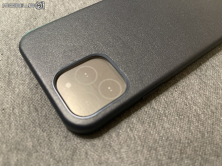 台灣精品&世界設計大獎 iPhone 史上最佳之一之 UNIU 保護殼