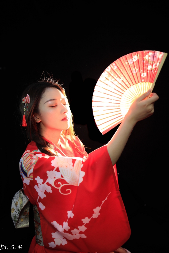 神明少女（神明事務所前台）