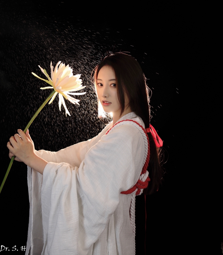 神明少女（神明事務所前台）