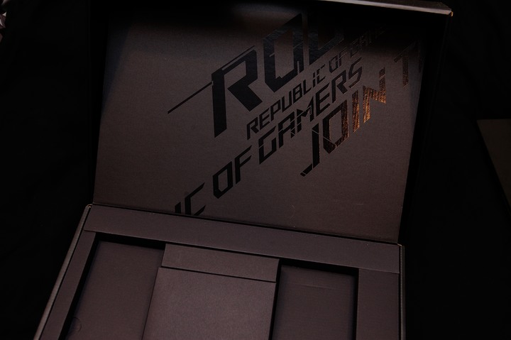 點我看大圖 少了光害跑一樣快,ASUS ROG Zephyrus G15 GA502IV 電競筆電開箱測試