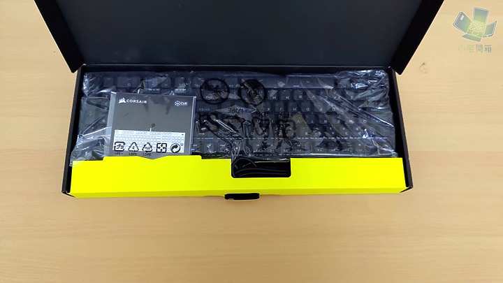 【小宅開箱】CORSAIR K60 RGB PRO 啊？我變瘦了