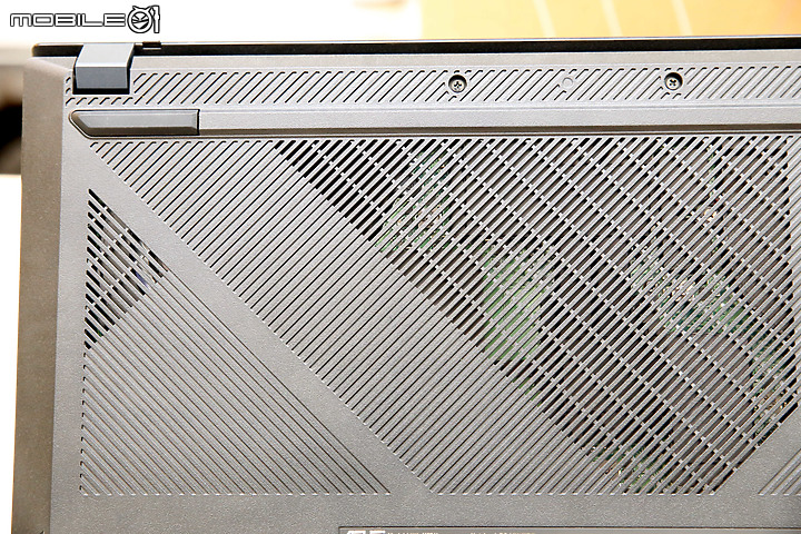 外表不電競的類電競筆電 ASUS X571LI 簡單開箱