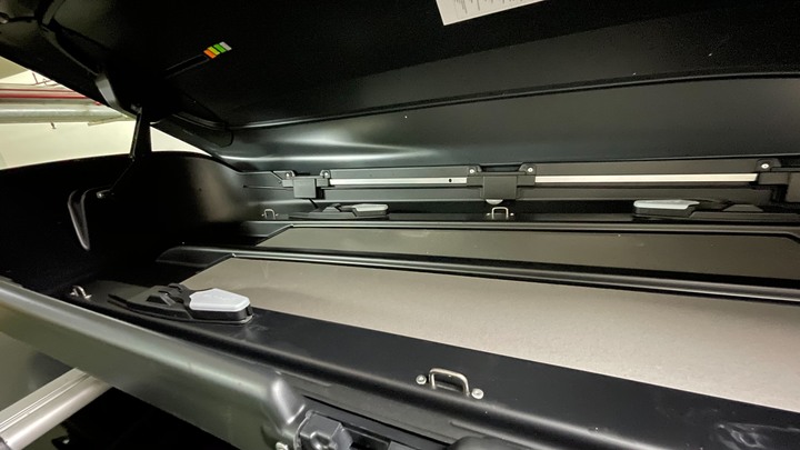 [開箱] 極度浮誇 Mercedes-AMG Roof Box