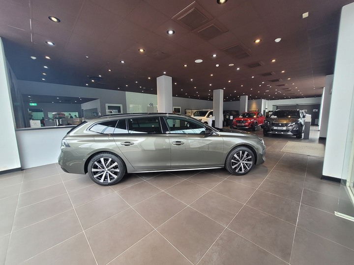 法系絕美跑旅！PEUGEOT 508SW 靜態賞車