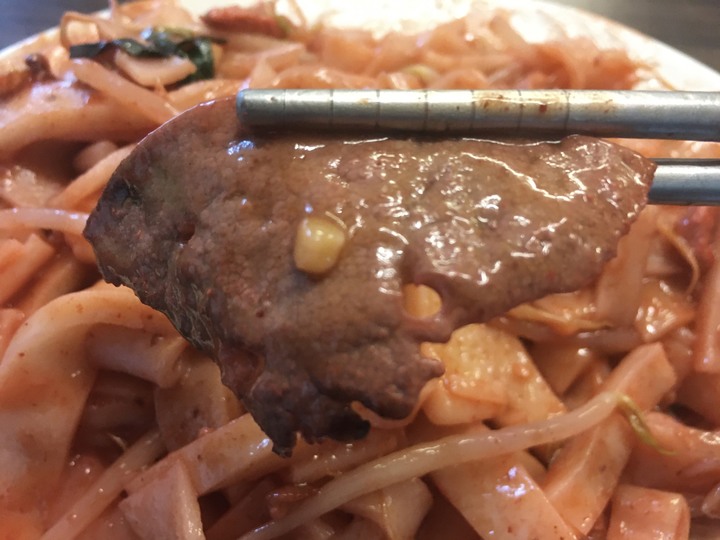 [食記] 潮州炒粄條，台灣桃園大園，甜中帶鹹的粉紅色美味！