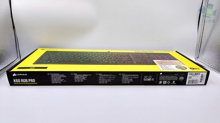【小宅開箱】CORSAIR K60 RGB PRO 啊？我變瘦了