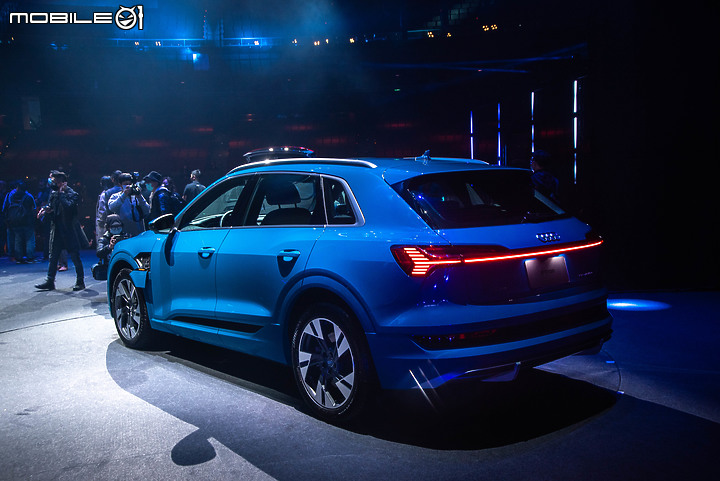 【採訪】Audi電動休旅e-tron/e-tron Sportback正式發表,五車型自304萬元起!