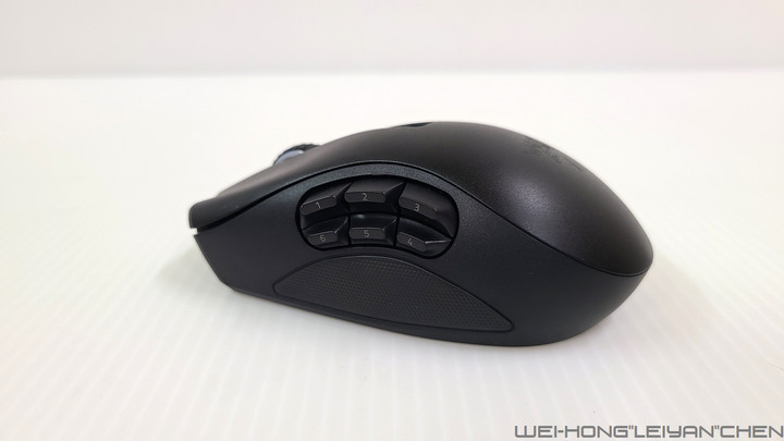 多按鍵無線滑鼠-Razer Naga Pro