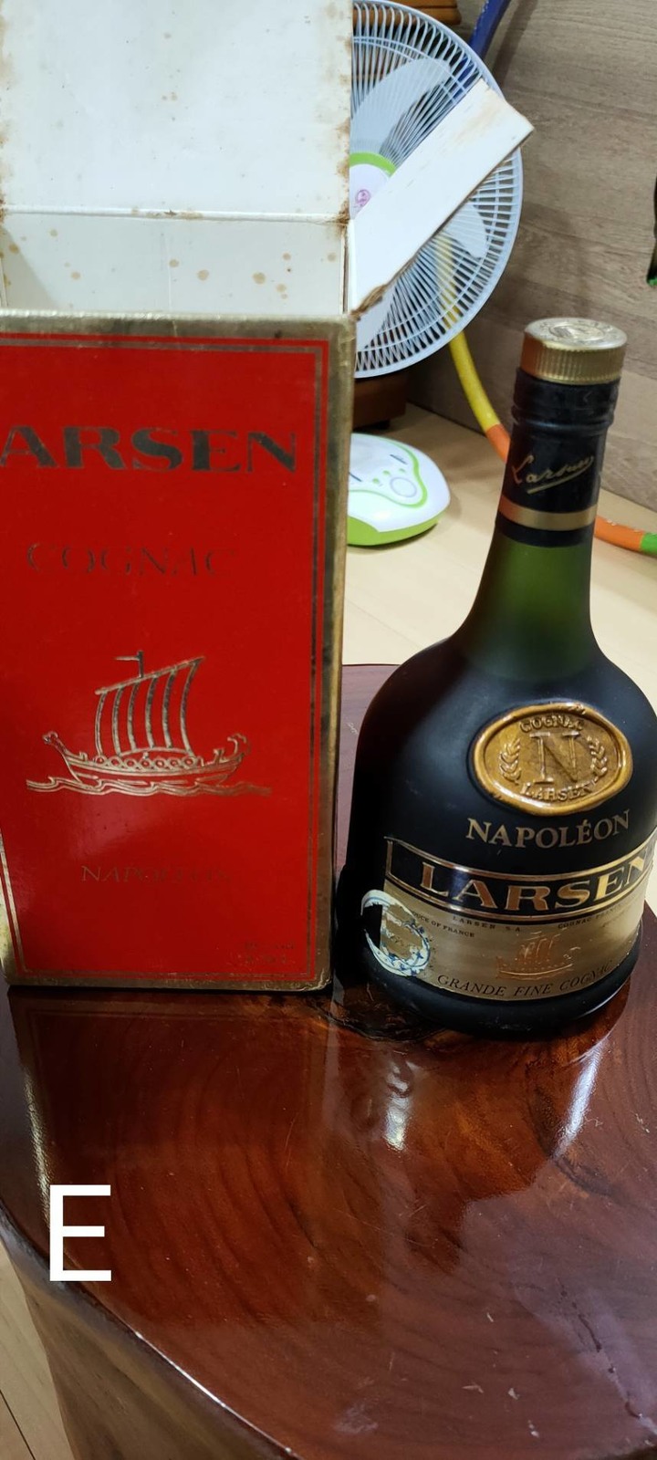 請問專家 家中清出老酒一批