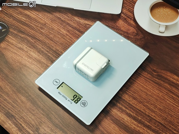 『 開箱 』Energear iPhone 快充組合包開箱實測