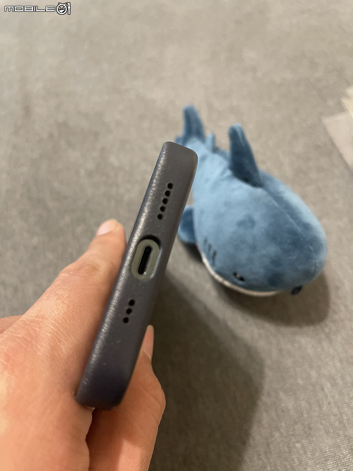 台灣精品&世界設計大獎 iPhone 史上最佳之一之 UNIU 保護殼