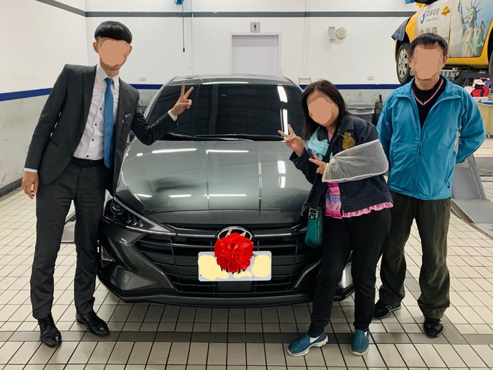 Hyundai Elantra 豪華型 開箱&菜單