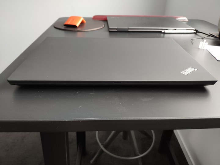 [懶人開箱] Thinkpad P15s 簡短開箱