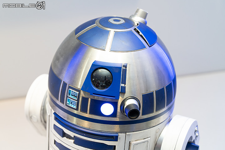 電影能做的它也行！《星際大戰》R2-D2官方復刻1/2模型登台