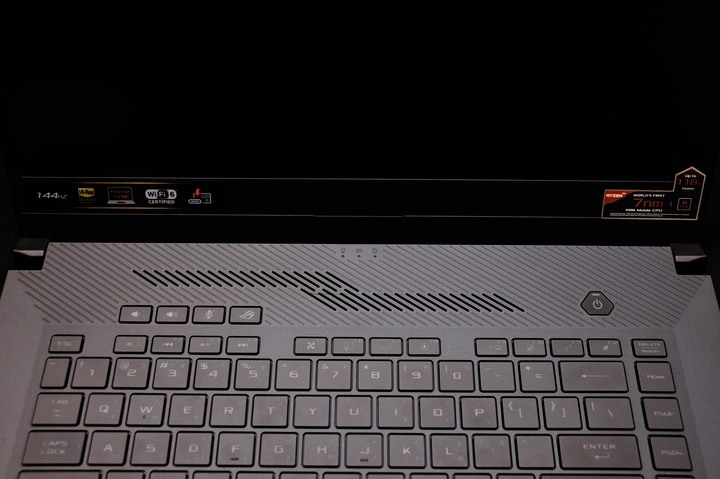 點我看大圖 少了光害跑一樣快,ASUS ROG Zephyrus G15 GA502IV 電競筆電開箱測試