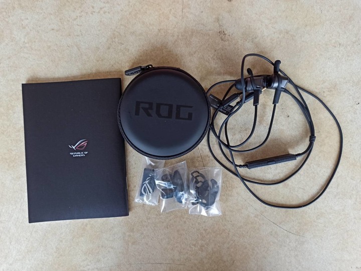 [開箱]主動降躁只是噱頭！？懷疑的ROG Cetra輕開箱