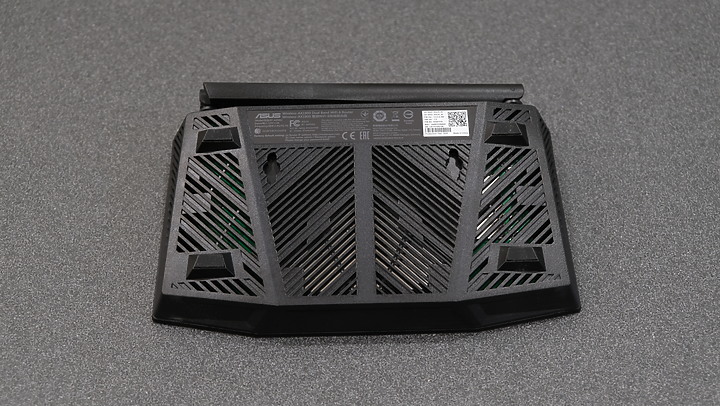 點我看大圖 更快更寬的傳輸效率加上全面防護的路由器 | ASUS RT-AX56U 使用體驗